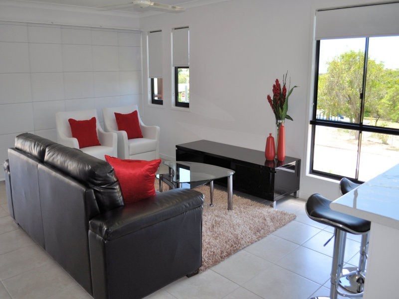 1 & 2/29 Ann Street, South Gladstone QLD 4680