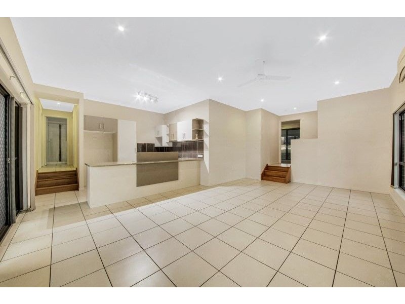23 Sundowner Road, Clinton QLD 4680