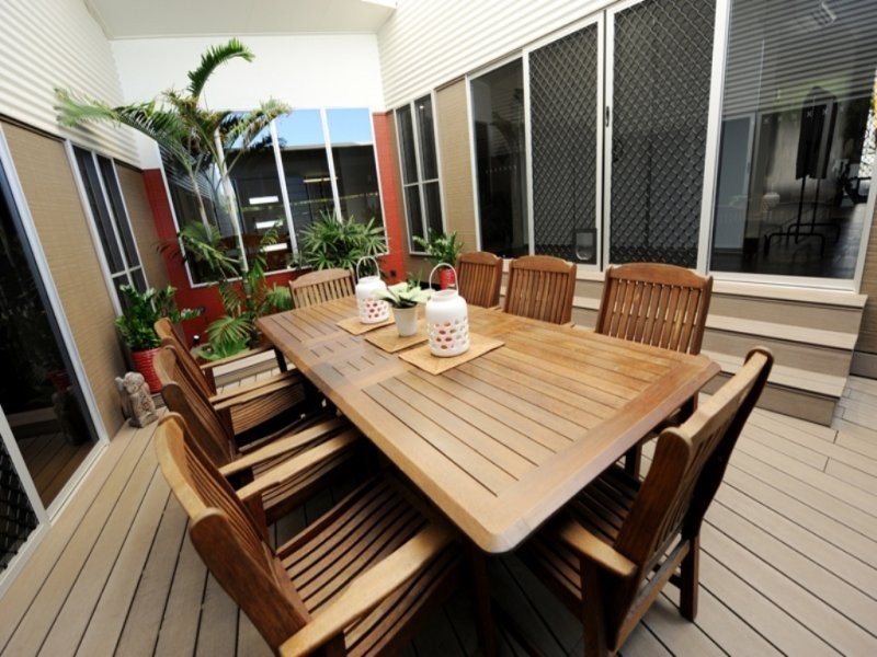 11 Christian Court, Glen Eden QLD 4680