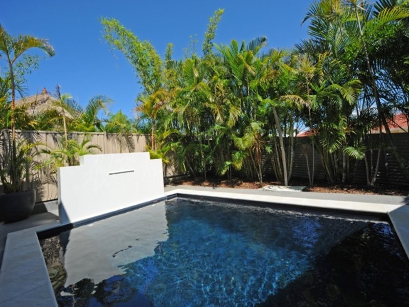 11 Christian Court, Glen Eden QLD 4680