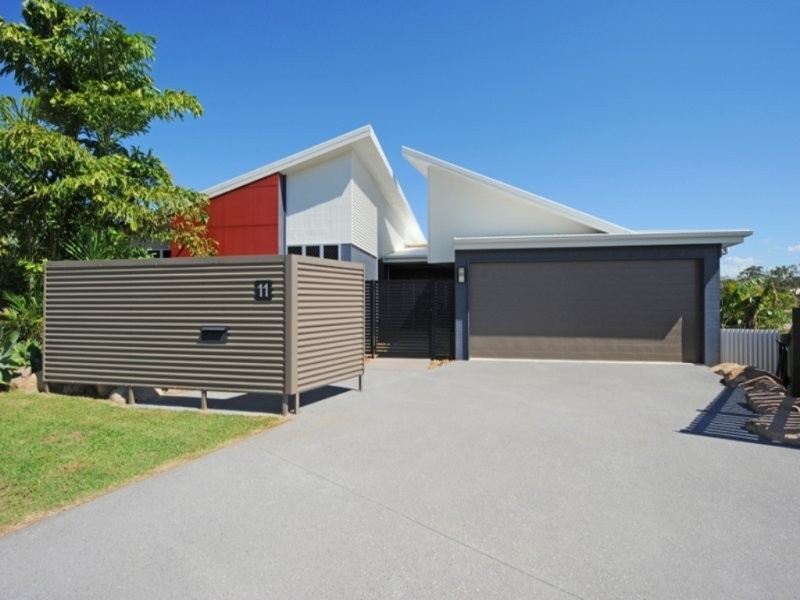 11 Christian Court, Glen Eden QLD 4680