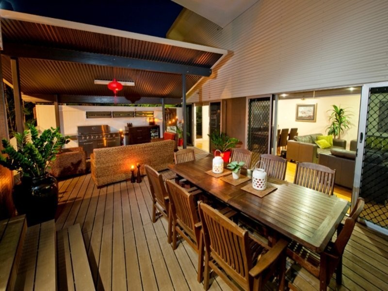 11 Christian Court, Glen Eden QLD 4680