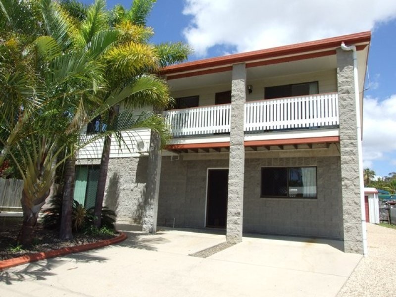 35 Katandra Street, Boyne Island QLD 4680