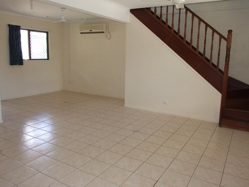 35 Katandra Street, Boyne Island QLD 4680