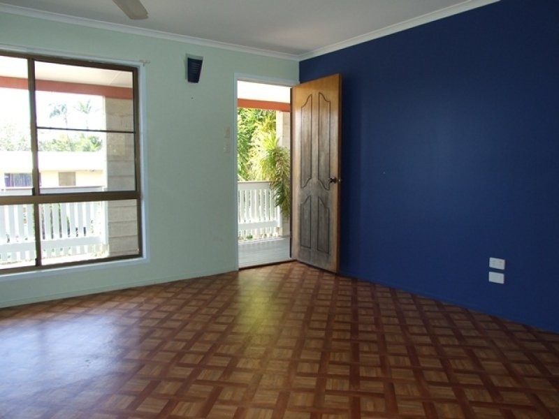 35 Katandra Street, Boyne Island QLD 4680