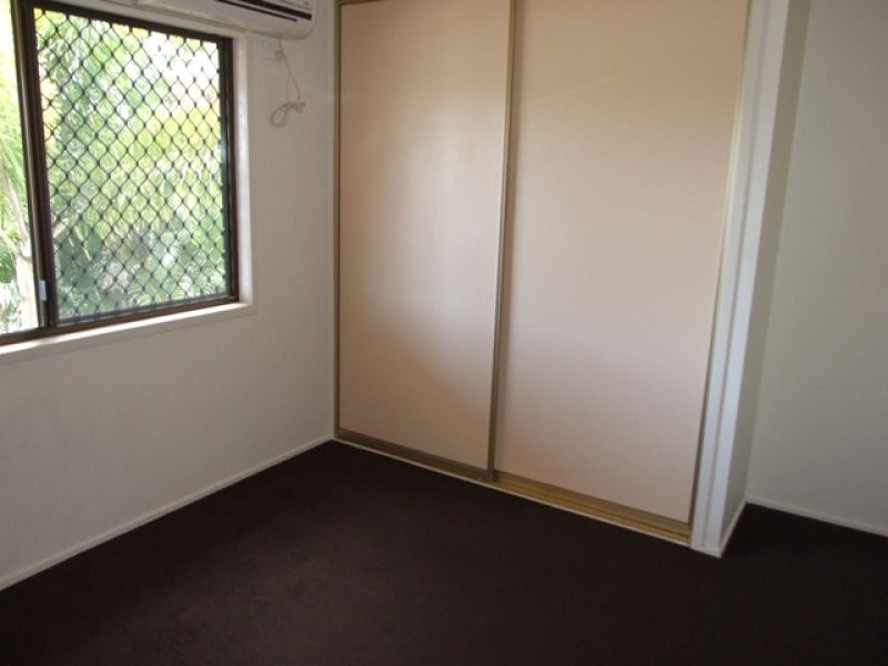 35 Katandra Street, Boyne Island QLD 4680