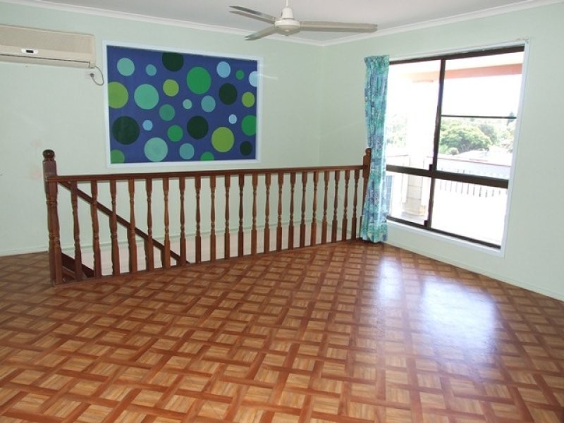 35 Katandra Street, Boyne Island QLD 4680