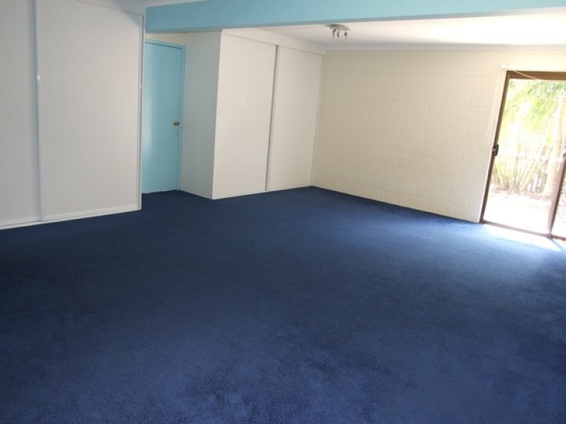 35 Katandra Street, Boyne Island QLD 4680