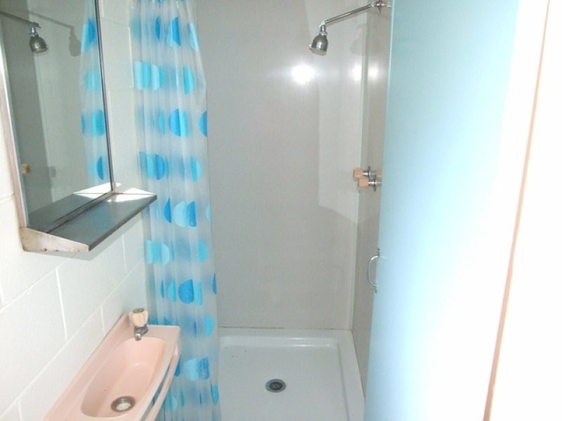 35 Katandra Street, Boyne Island QLD 4680