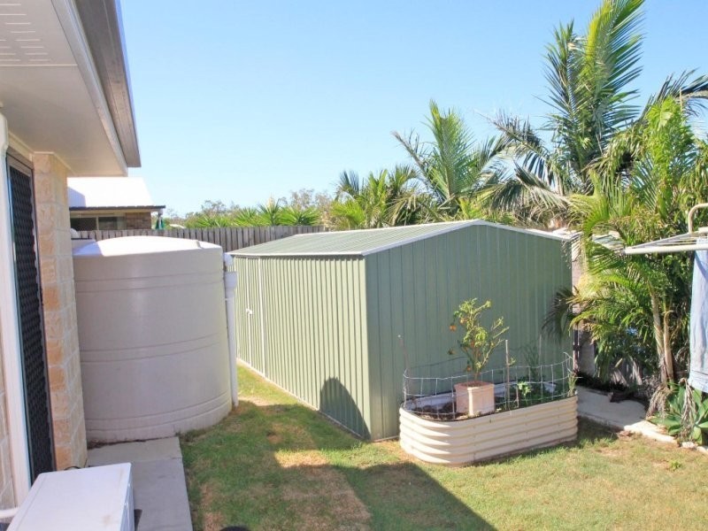8 Christian Court, Glen Eden QLD 4680