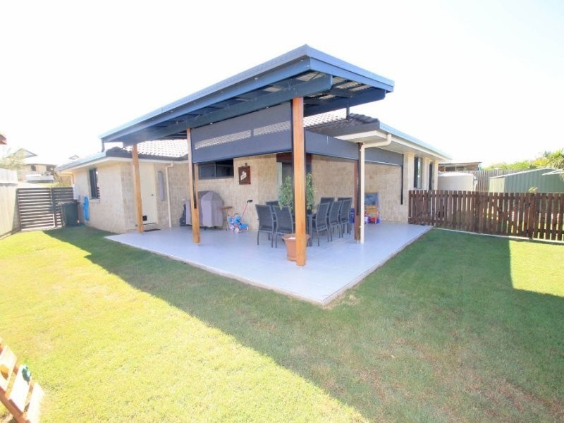 8 Christian Court, Glen Eden QLD 4680