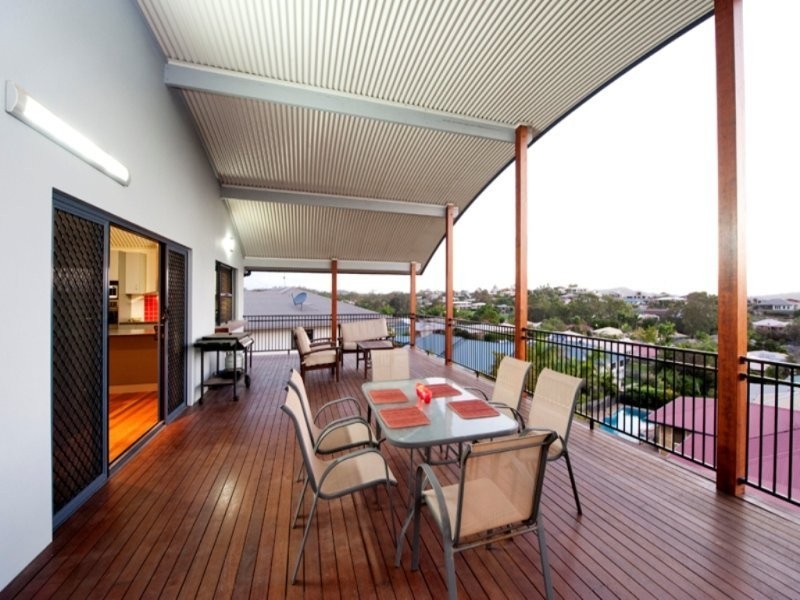 13 Cania Way, Clinton QLD 4680