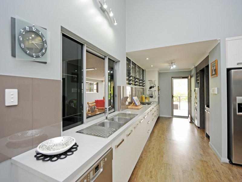6 Tree Tops Close, O’connell QLD 4680