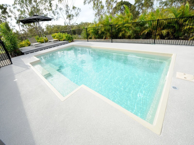 6 Tree Tops Close, O’connell QLD 4680