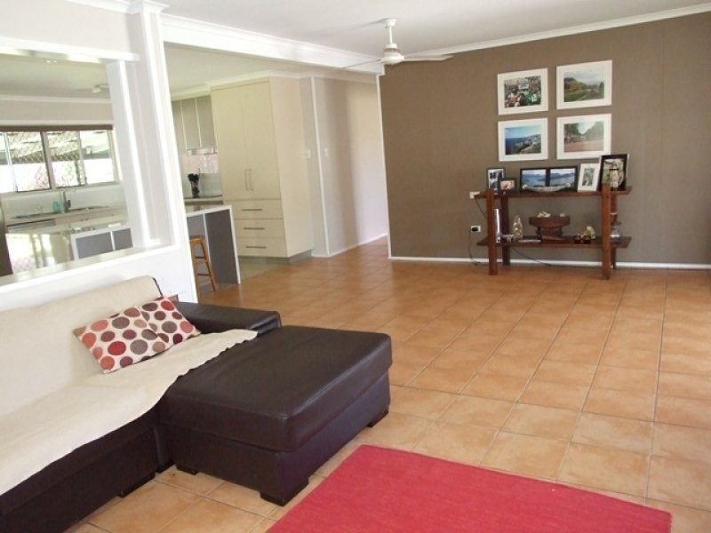 3 Alkina Crescent, Boyne Island QLD 4680
