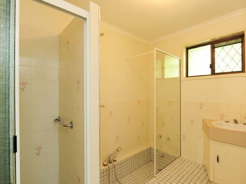 29 Kent Street, West Gladstone QLD 4680