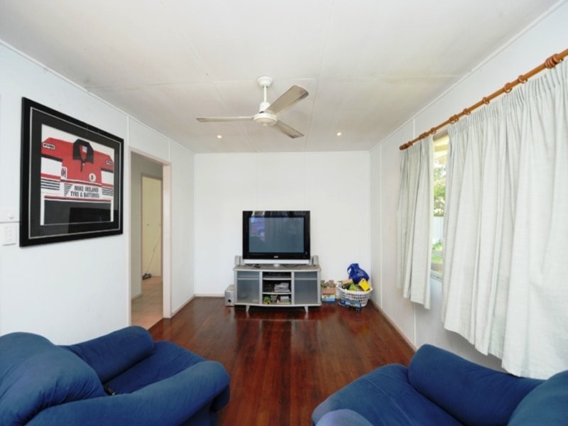 19 Pershouse Street, Barney Point QLD 4680