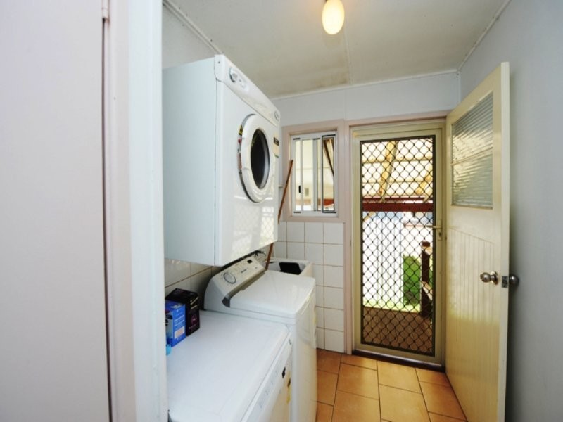 19 Pershouse Street, Barney Point QLD 4680