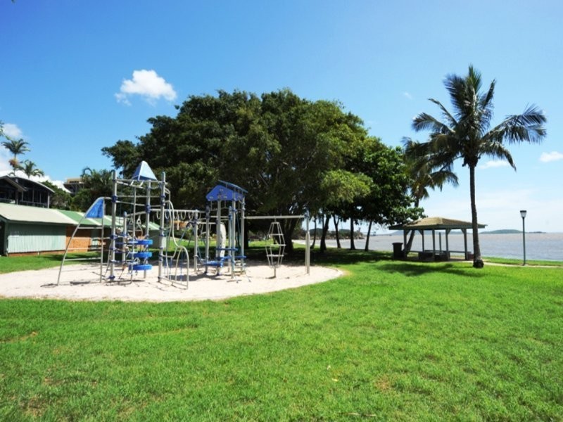19 Pershouse Street, Barney Point QLD 4680
