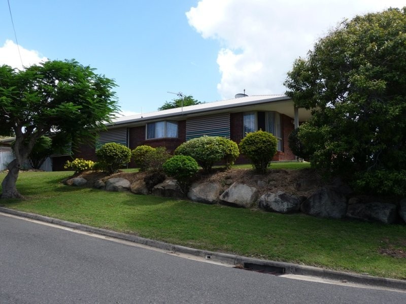 42 Aramac Drive, Clinton QLD 4680