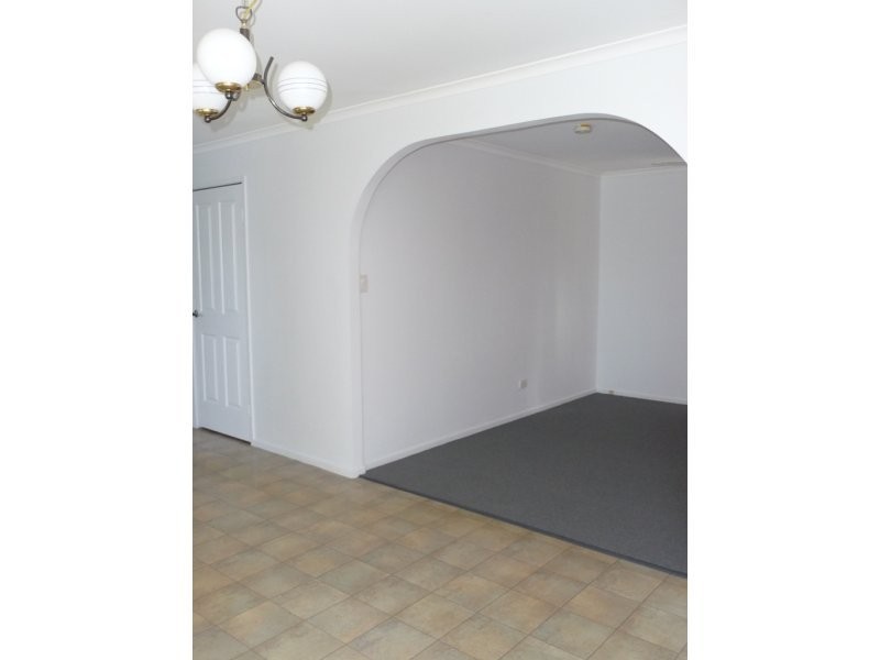 42 Aramac Drive, Clinton QLD 4680