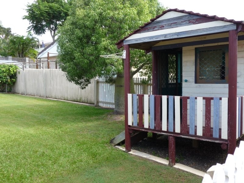 42 Aramac Drive, Clinton QLD 4680