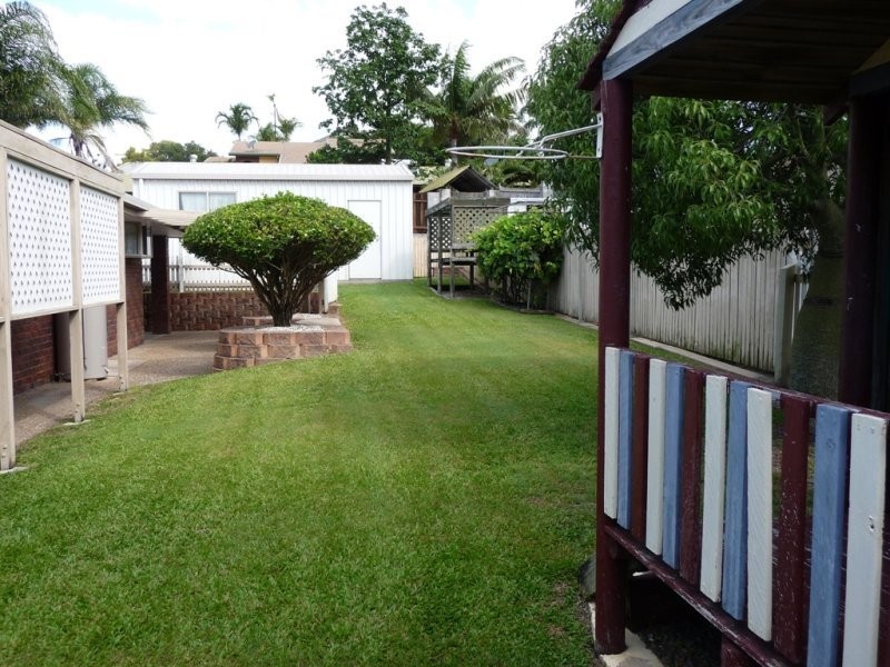 42 Aramac Drive, Clinton QLD 4680