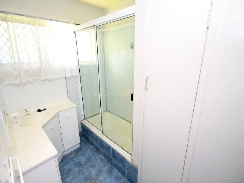 4 Pershouse Street, Barney Point QLD 4680