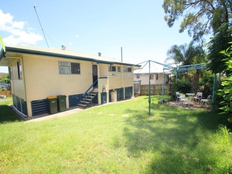 4 Pershouse Street, Barney Point QLD 4680