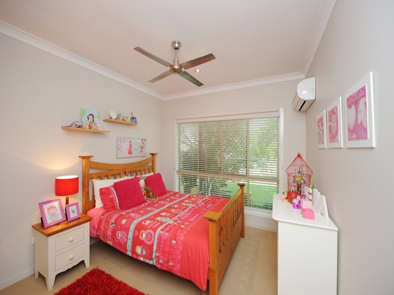 32 Wyara Close, Clinton QLD 4680