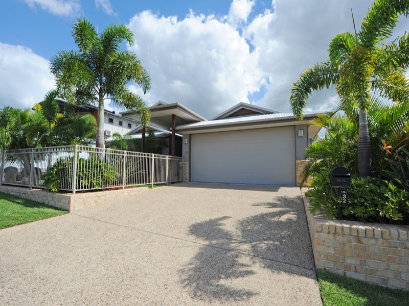 32 Wyara Close, Clinton QLD 4680