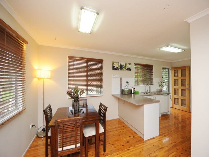 7 Penda Avenue, New Auckland QLD 4680
