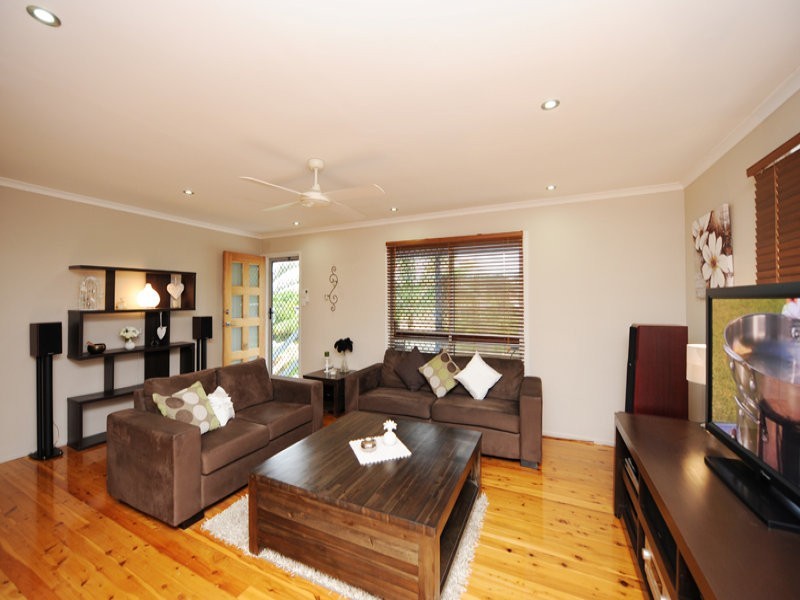 7 Penda Avenue, New Auckland QLD 4680