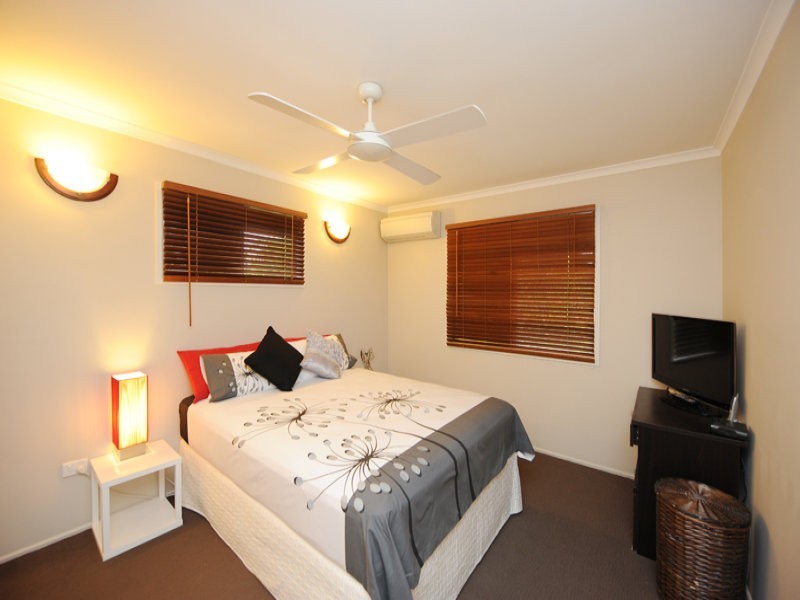 7 Penda Avenue, New Auckland QLD 4680