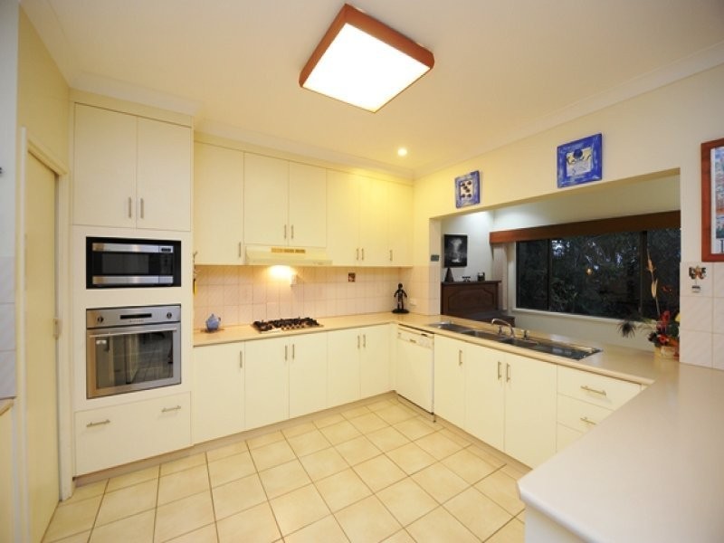 24 Glen Eden Drive, Glen Eden QLD 4680