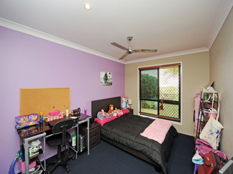 14 Viewpoint Way, New Auckland QLD 4680