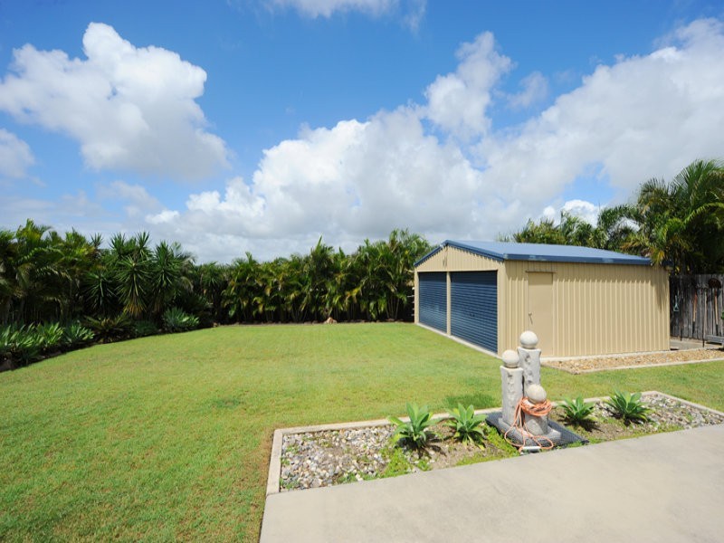 14 Viewpoint Way, New Auckland QLD 4680