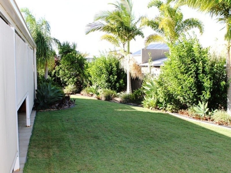 12 Dolphin Terrace, South Gladstone QLD 4680