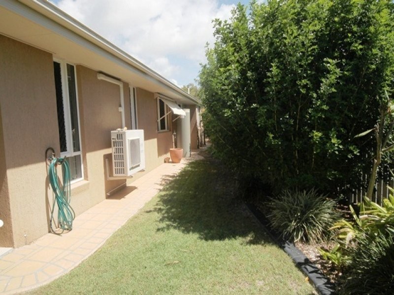 12 Dolphin Terrace, South Gladstone QLD 4680