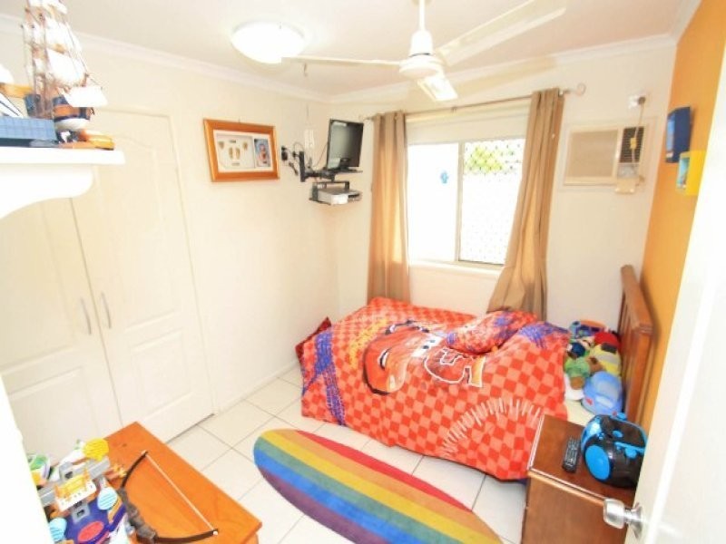 9 Emmadale Drive, New Auckland QLD 4680