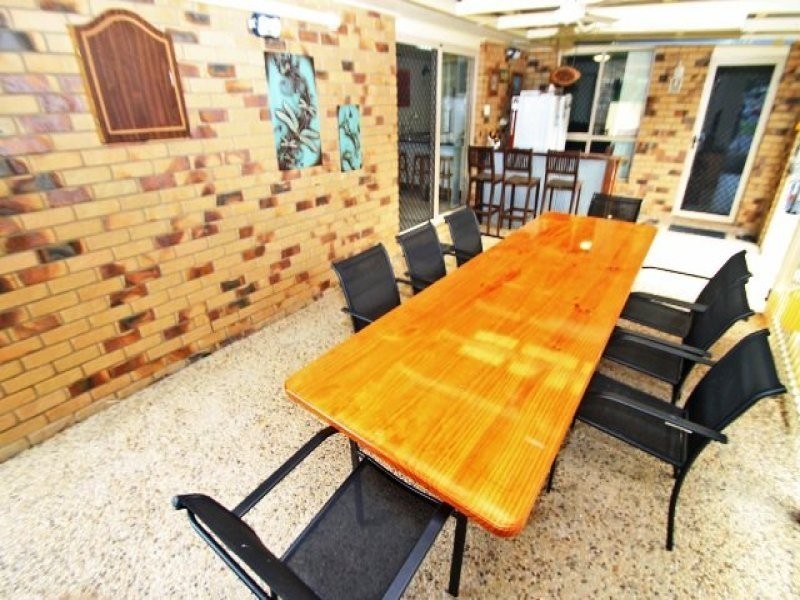 9 Emmadale Drive, New Auckland QLD 4680