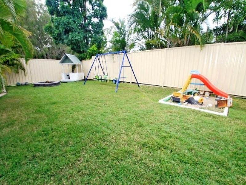 9 Emmadale Drive, New Auckland QLD 4680