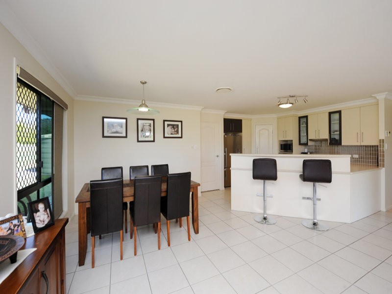13 Libby Close, Burua QLD 4680