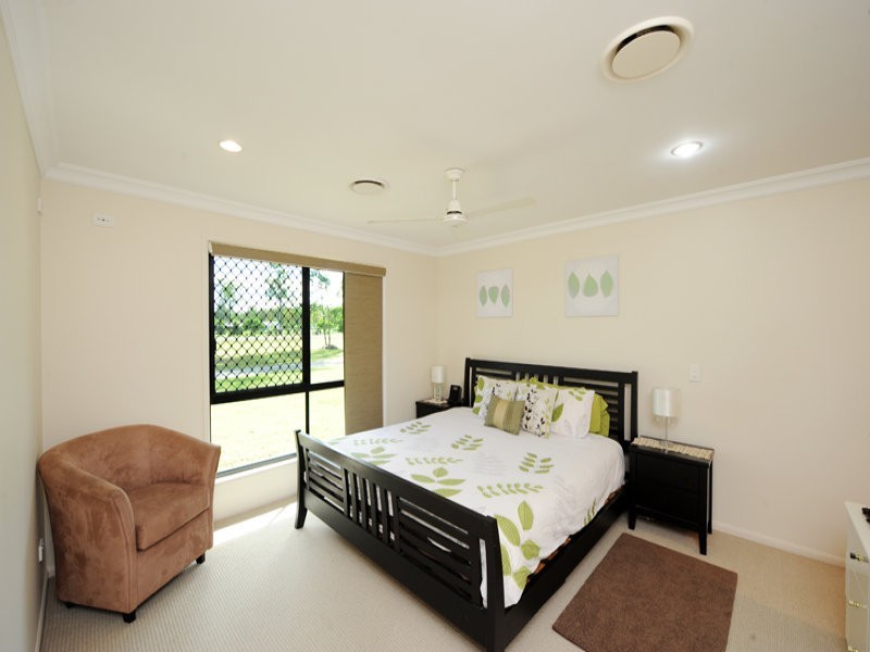 13 Libby Close, Burua QLD 4680