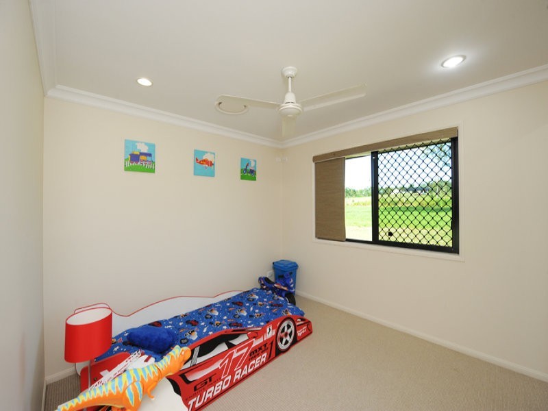13 Libby Close, Burua QLD 4680