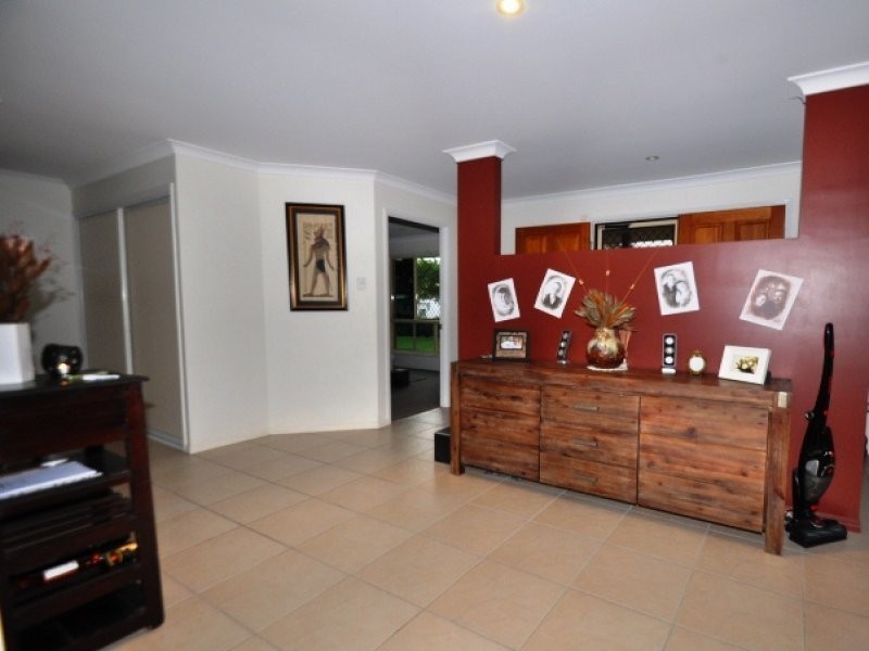 1 Beezley Street, Glen Eden QLD 4680