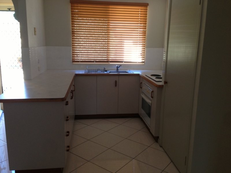 4/21 Shaw Street, New Auckland QLD 4680