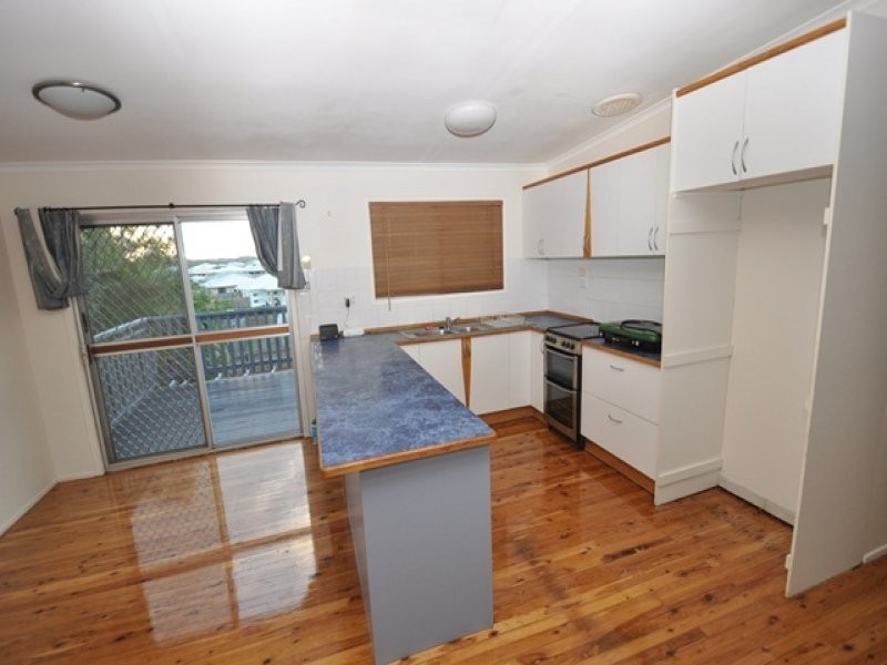 9 Sayre Crescent, Boyne Island QLD 4680