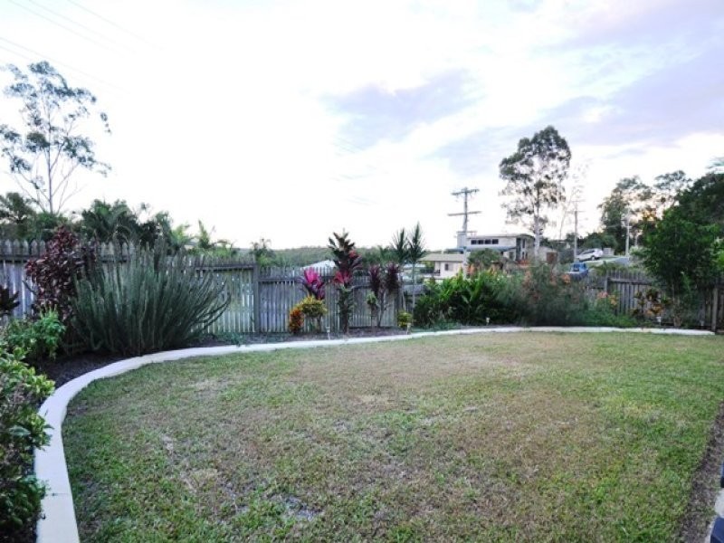 9 Sayre Crescent, Boyne Island QLD 4680