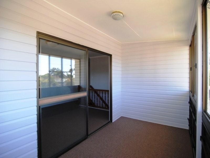 65 Elizabeth Street, South Gladstone QLD 4680